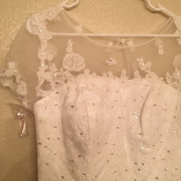 I bought this thinking it was a true size 12. - Picture 2 of 7